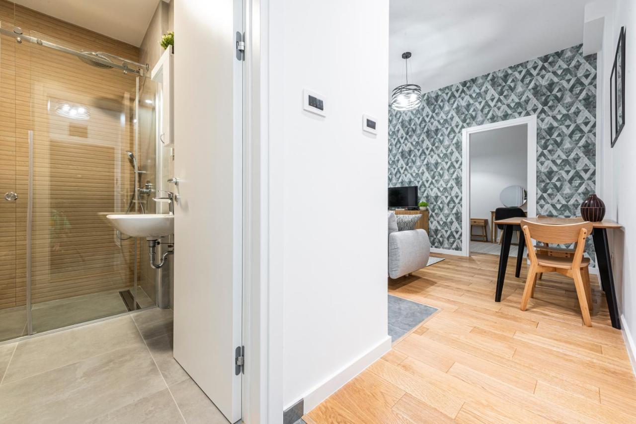 Vertigo One Bedroom Apartment-Free Private Parking Novi Sad Exterior foto